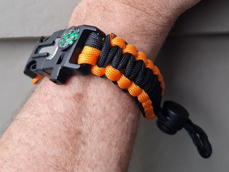 Paracord Basic Survival Bracelet (Black and Orange Mix) - Compass - Whistle - Fire starter
